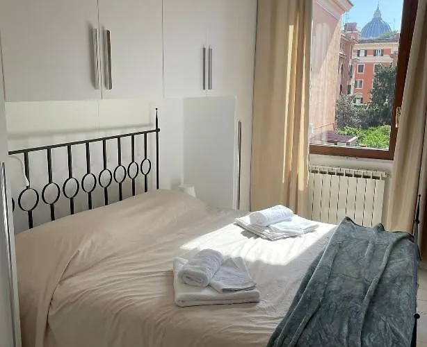 Vatican's Bed & Breakfast 4*